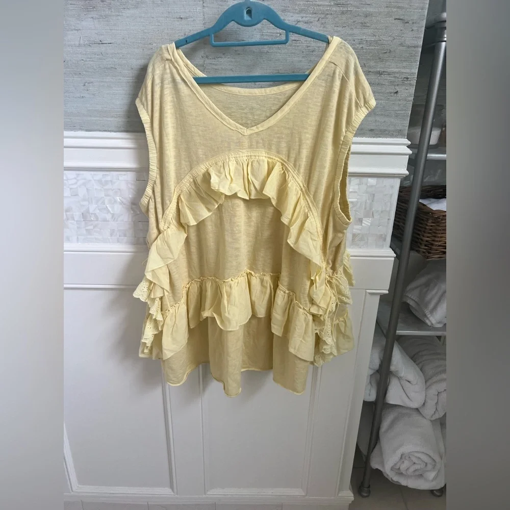 NWT new FREE PEOPLE Claire Tee medium reed yellow ruffle eyelet oversized - Picture 13 of 16